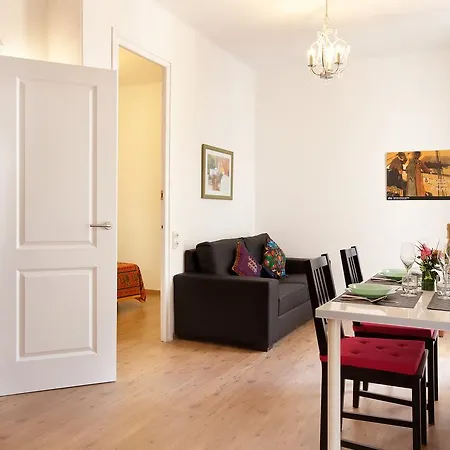 Centric Apartment El Molino Theater P1 Barcelona Room photo